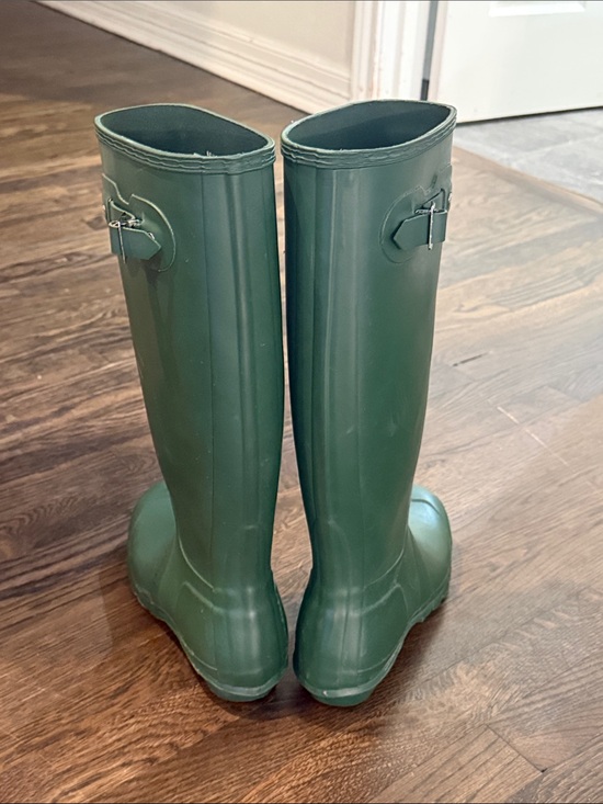 Hunter Shoes - Hunter Women's Tall Gloss Rain Boots - Green
